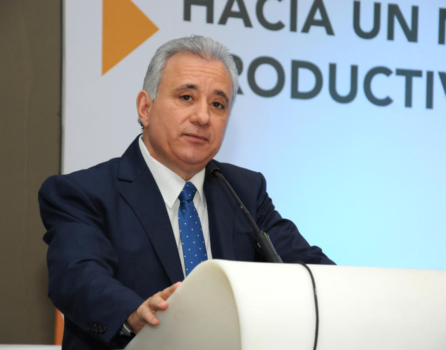 Antonio Taveras, Presidente de AEIH