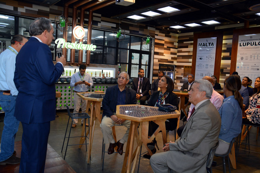 Altos ejecutivos de la Cervecería Nacional Dominicana presentaron su plan Sostenibilidad 100+, cuyo pilar “Emprendedurismo” está dirigido a mipymes.