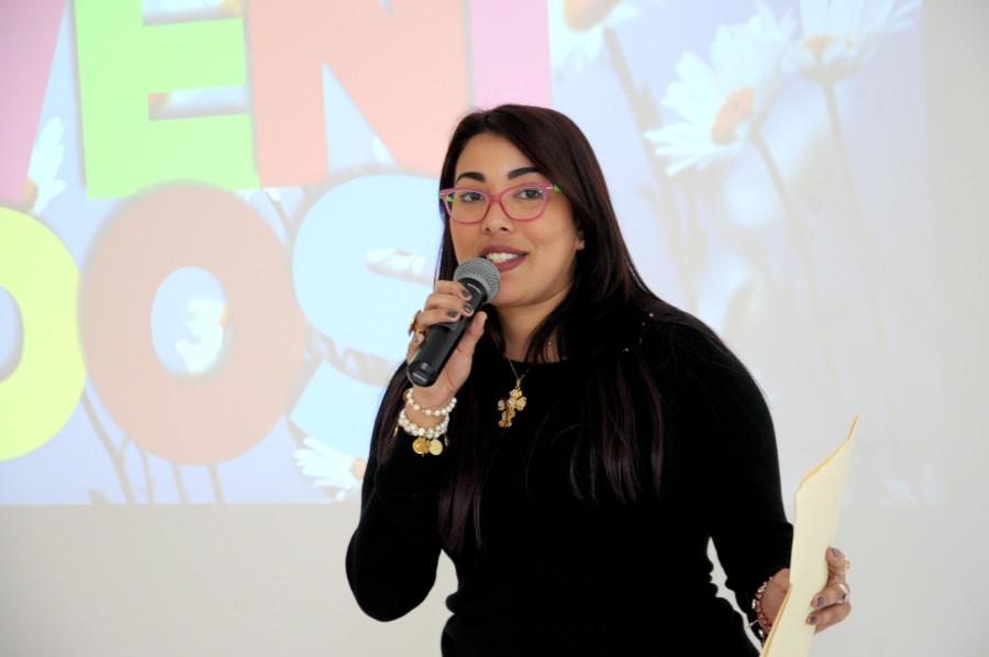 Bianca Fajar, directora de Gestión Humana del MICM, explica las razones que motivaron la organización de la conferencia.