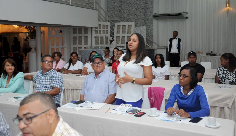 El taller se realizó en Tavaré Eventos, de la ciudad La Vega, como parte del Programa de Fortalecimiento para la Calidad de las Mipymes, que ejecuta el MICM con el financiamiento de la Unión Europea.