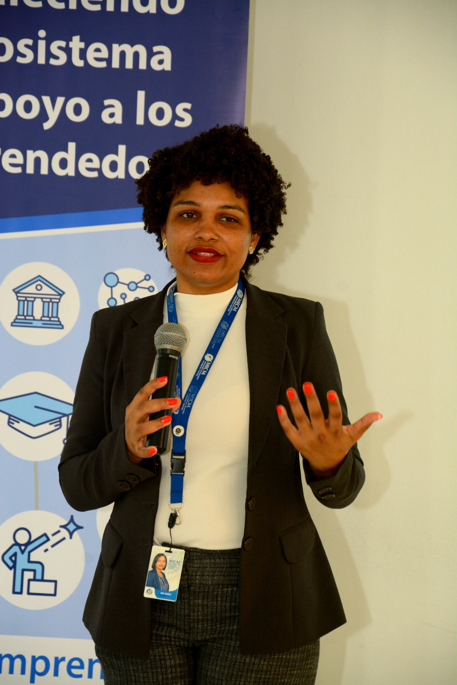 Ana Abreu, coordinadora de la Red Nacional de Emprendimiento del MICM.