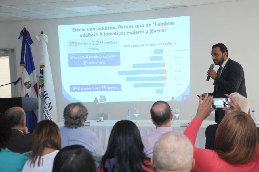  Los resultados del estudio los presentó Luis Madera, director de Estudios Económicos del MICM.