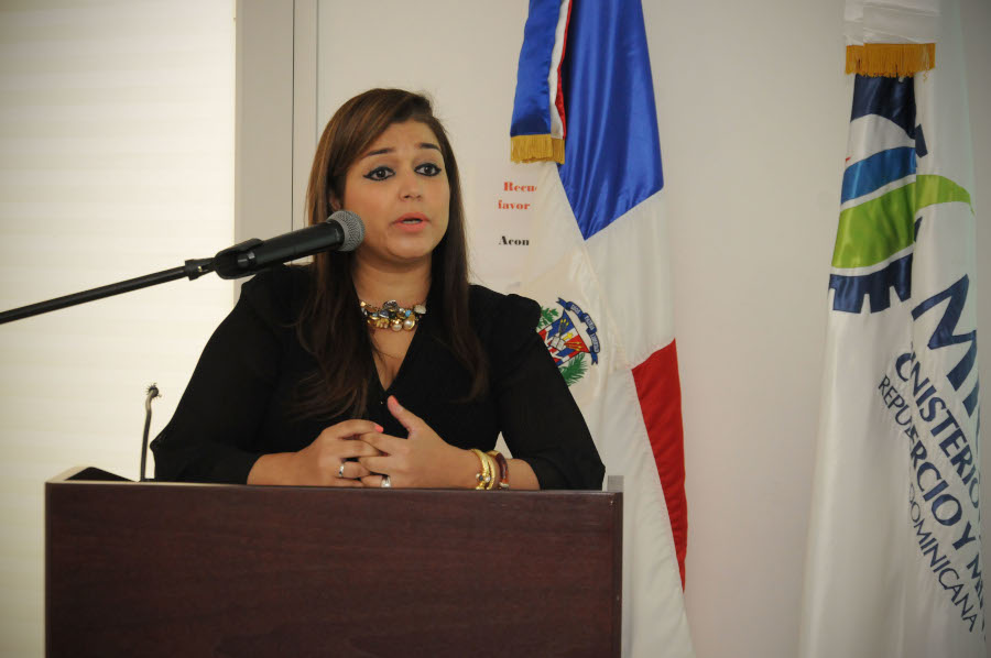 Leidylin Contreras, Subdirectora DICOEX.