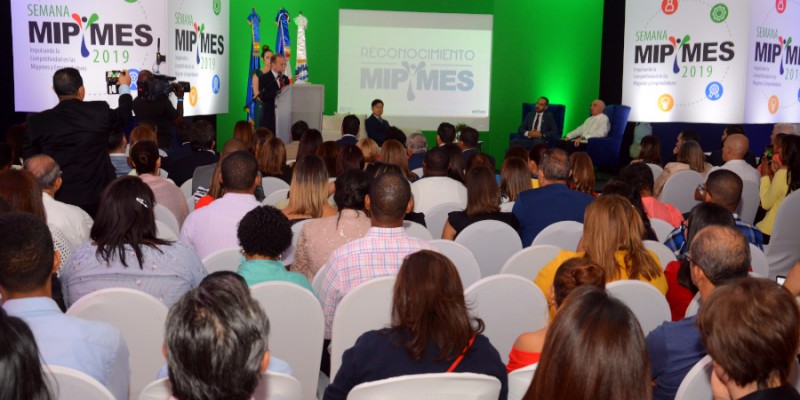 MICM reconoce empresas y líderes empresariales en “Semana Mipymes 2019”