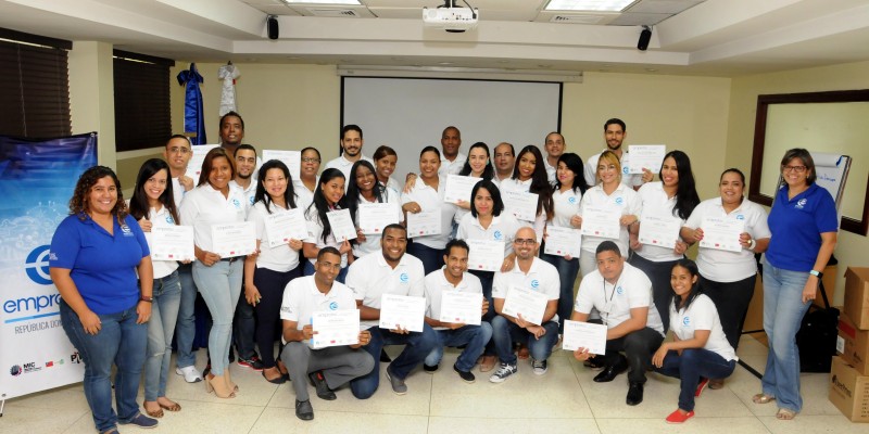 MICM y UNCTAD-ONU capacitan en taller 30 empleados del Sistema 911