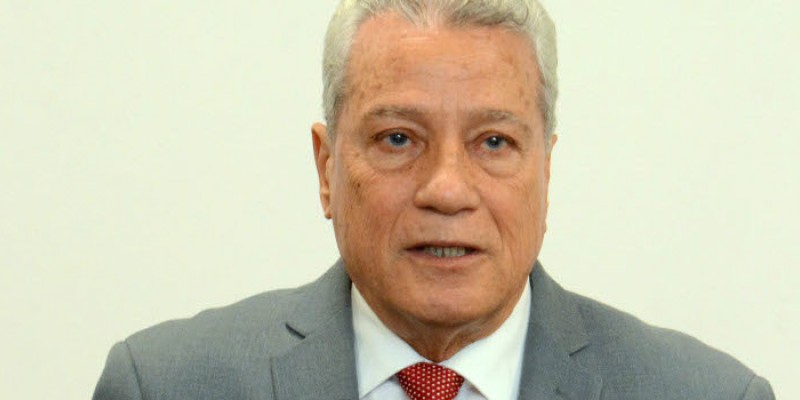 Ministro Toca Simó sostiene transportistas utilizan tema de combustibles para posicionarse en la opinión pública