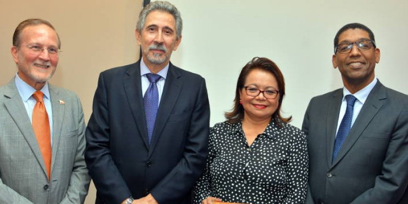 Foro Regional reconoce a El Salvador y España por aportes a las Mipymes