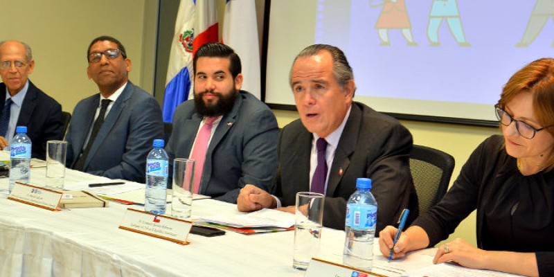 El MICM inicia seminario sobre comercio exterior, con apoyo del gobierno de Chile