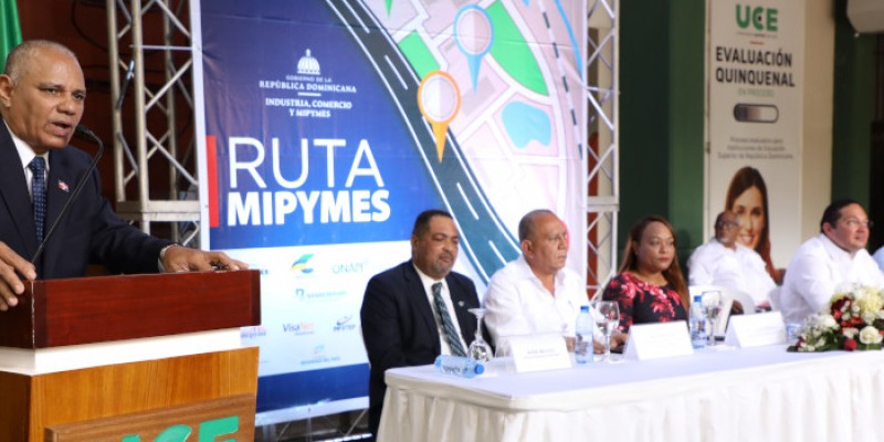 Emprendedores y empresarios mipymes de San Pedro de Macorís aprovechan los servicios de la Ruta Mipymes