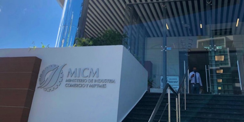 MICM y EOI de España certificarán 120 profesionales en áreas especializadas para el sector industrial dominicano; abren convocatoria