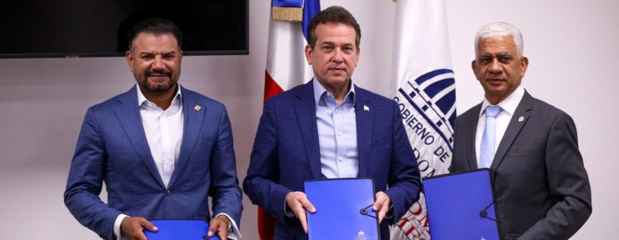 MICM, Fiduciaria Reservas y Fenatrado firman acuerdo para fomentar uso de gas natural en vehículos