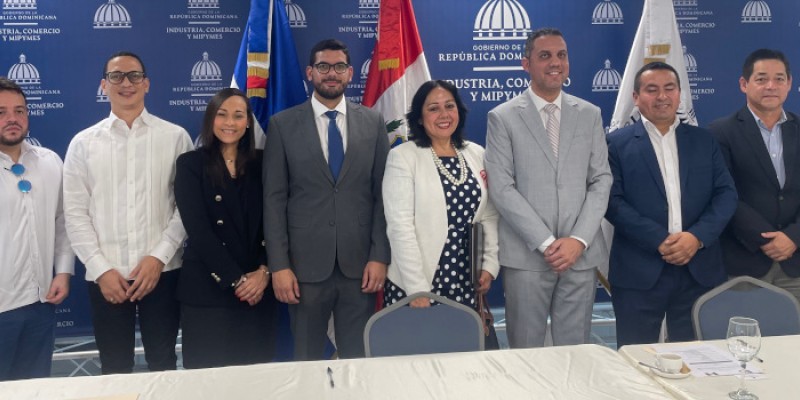MICM y PROINDUSTRIA recibe misión de Perú para apoyar al desarrollo de los parques industriales y la iniciativa “Santo Domingo 2050” 