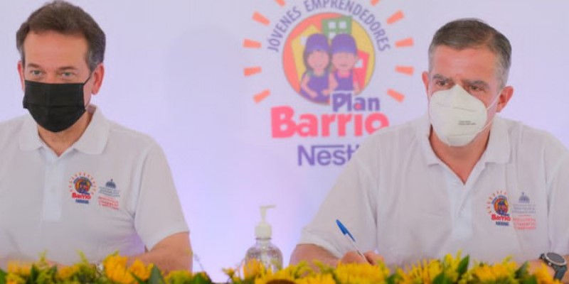 Nestlé ® y MICM capacitarán a participantes del programa Plan Barrio®