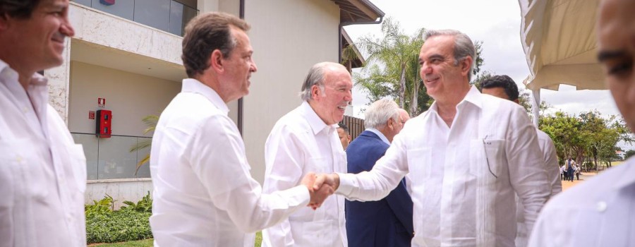 Presidente Abinader encabezó la inauguración de un hotel suits en Casa de Campo la Romana