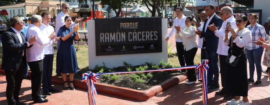 Primera dama, MICM y Banco Popular entregan parque remozado a residentes del municipio de Moca