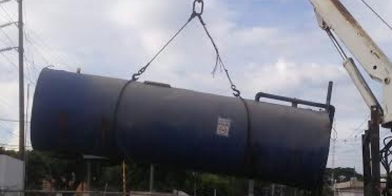 El CECCOM y Defensa continúan desmantelando depósitos ilegales de combustibles, esta vez en Santo Domingo Oeste