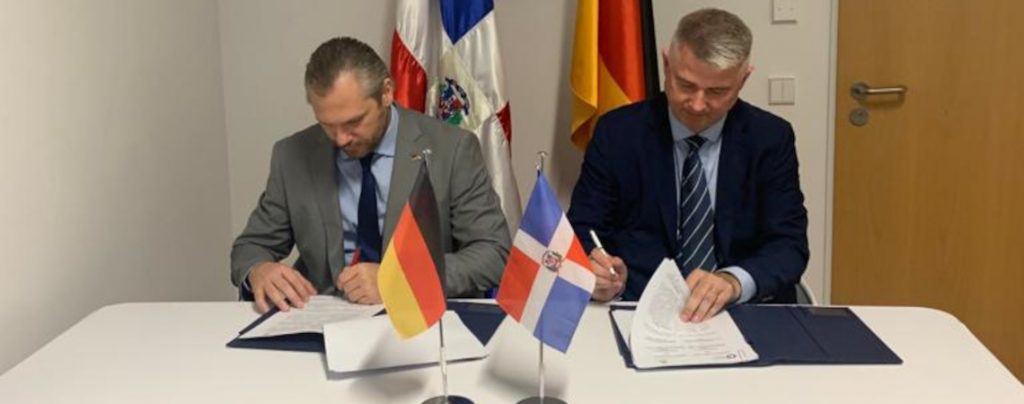 El MICM y la BVMW firman acuerdo para promover las inversiones en RD y Alemania