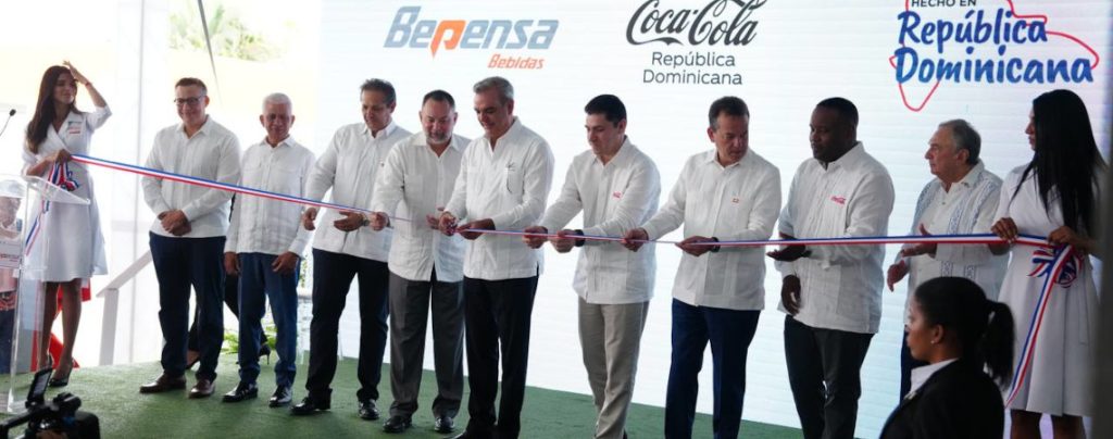 Presidente Abinader asiste a inauguración de nueva línea de producción de Bepensa Dominicana