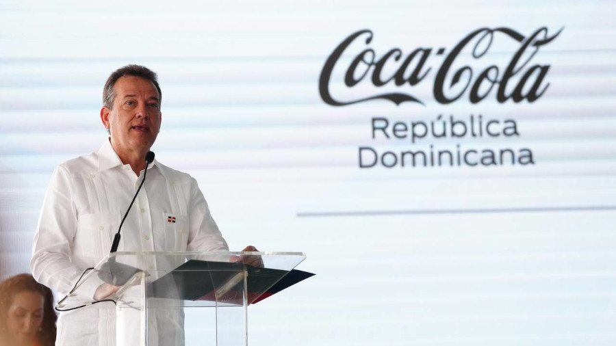 Presidente Abinader asiste a inauguración de nueva línea de producción de Bepensa Dominicana