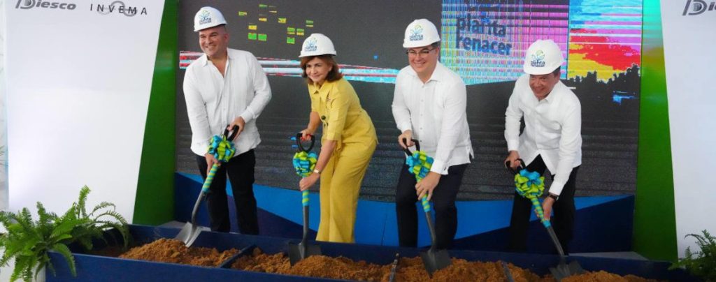 Vicepresidenta Peña y ministro Bisonó inician construcción planta recicladora Renacer, en SPM