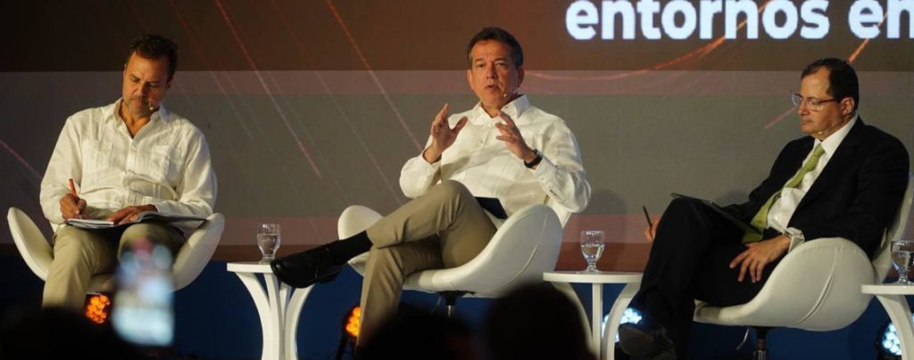 Ministro Víctor Bisonó: RD posee condiciones inigualables para crecimiento de la inversión extranjera
